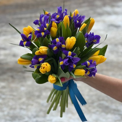 Заказать букет из тюльпанов - "Солнечное небо" с доставкой в по Дрезне